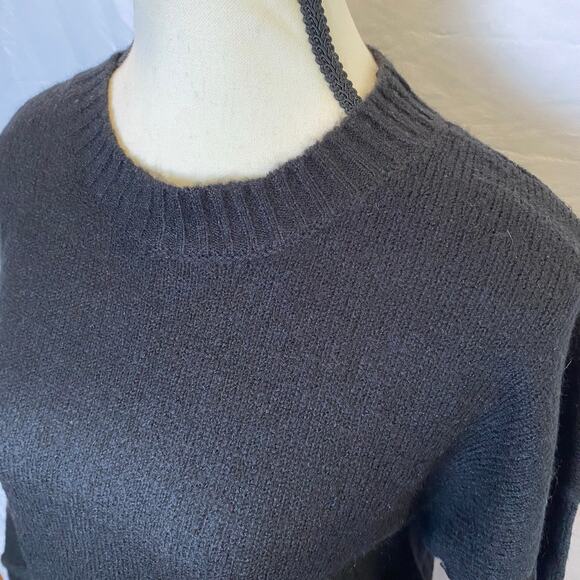 Double Zero Women's Knit Crewneck Sweater Size Small Black Bell Sleeve Winter - Picture 2 of 9